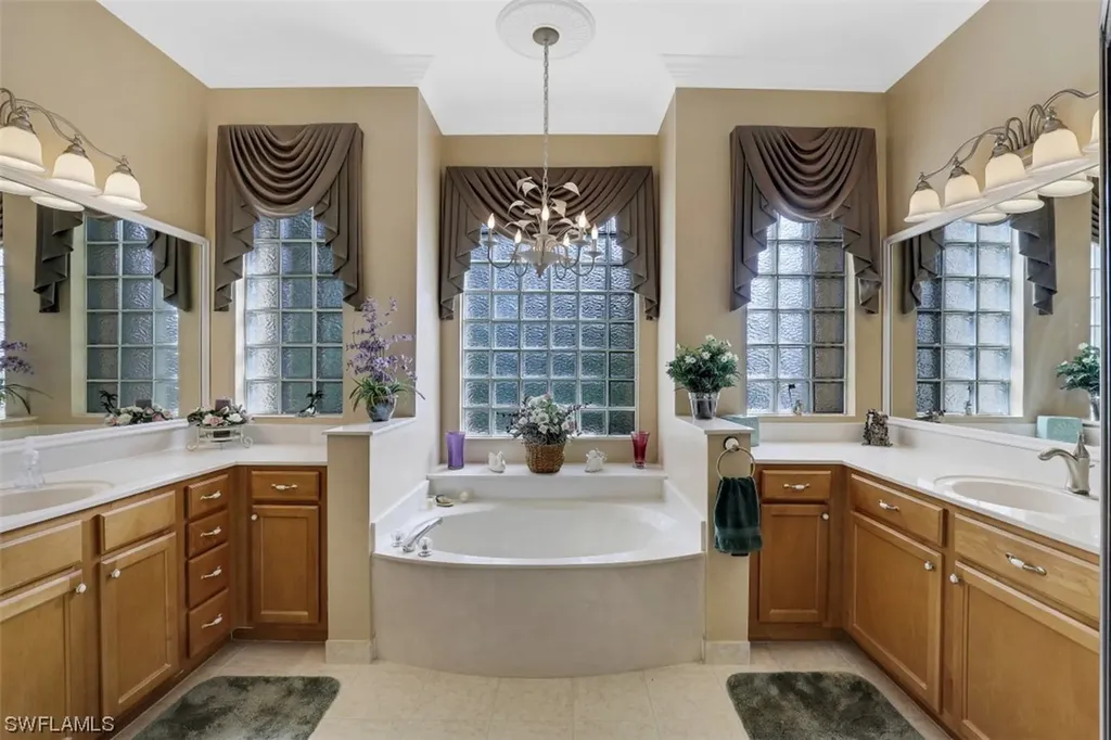 1427 King Sago Court Naples FL 34119
