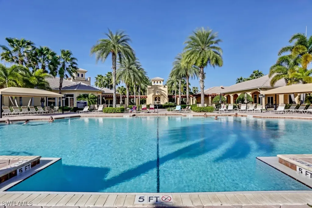 1427 King Sago Court Naples FL 34119