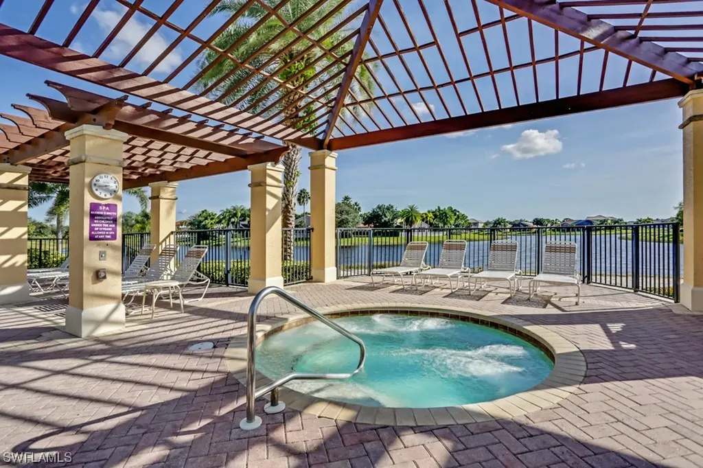 1427 King Sago Court Naples FL 34119