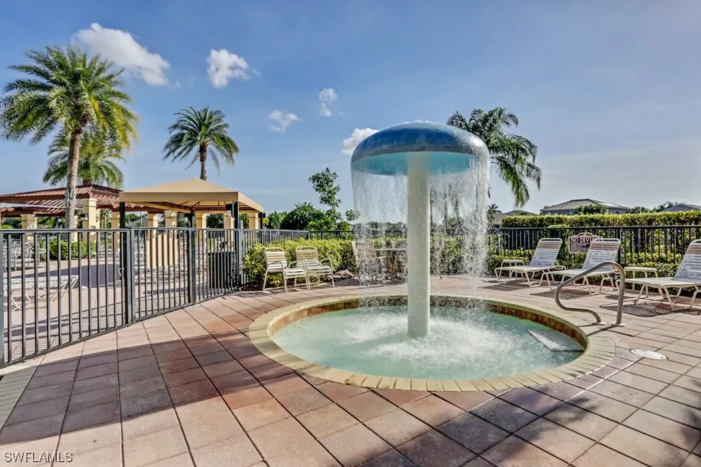 1427 King Sago Court Naples FL 34119