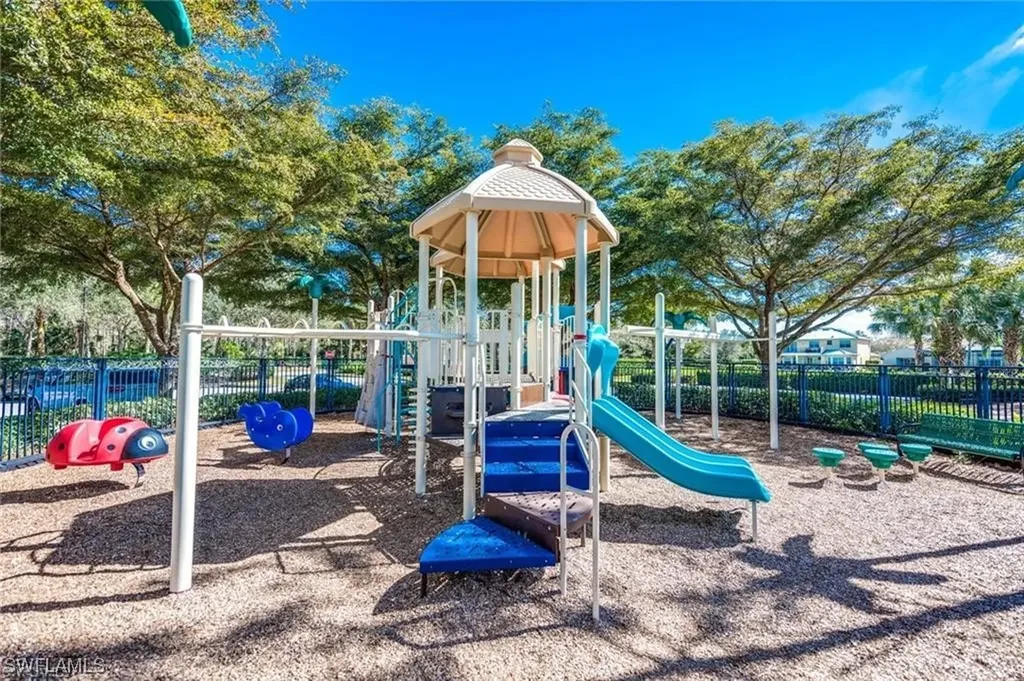 1427 King Sago Court Naples FL 34119