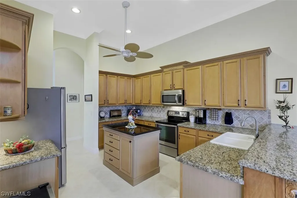 1427 King Sago Court Naples FL 34119