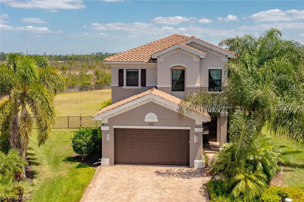 3294 Tahoe Court Naples FL 34119