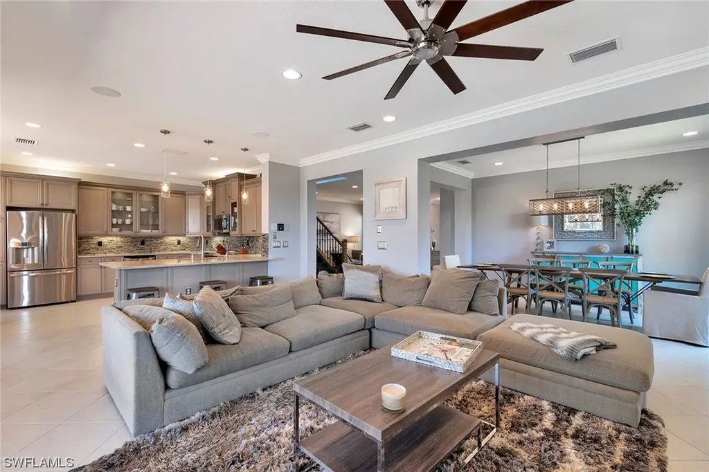 3294 Tahoe Court Naples FL 34119