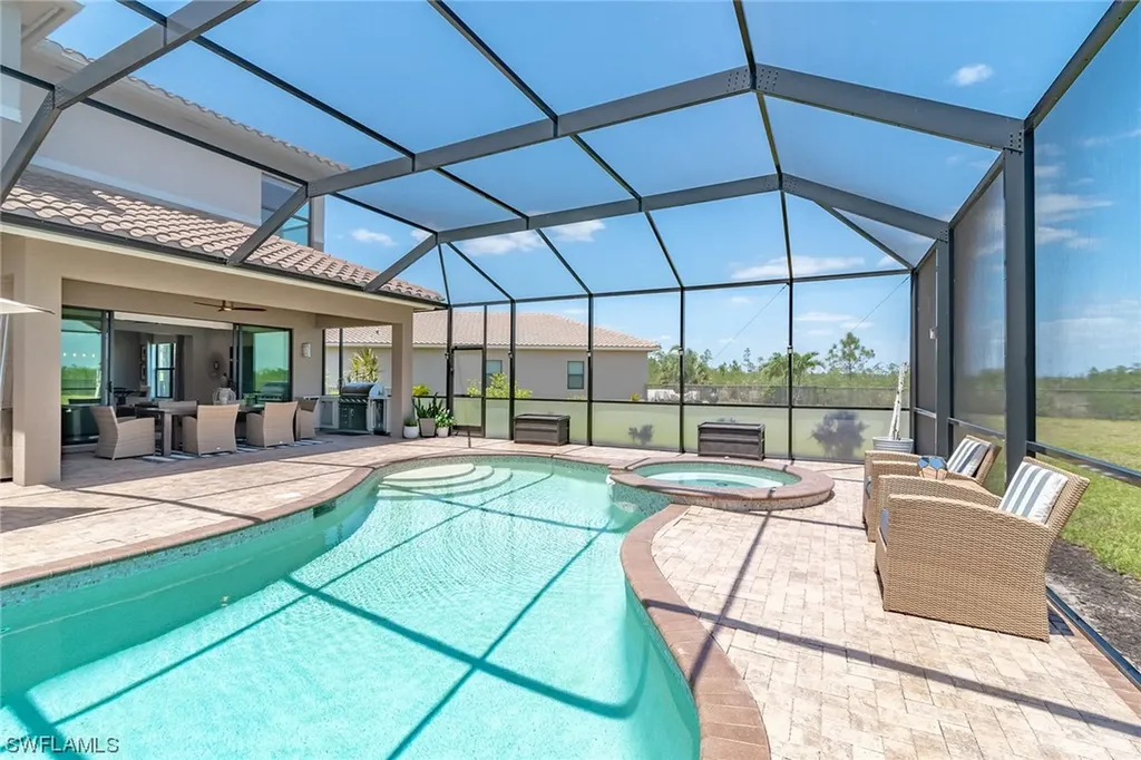 3294 Tahoe Court Naples FL 34119