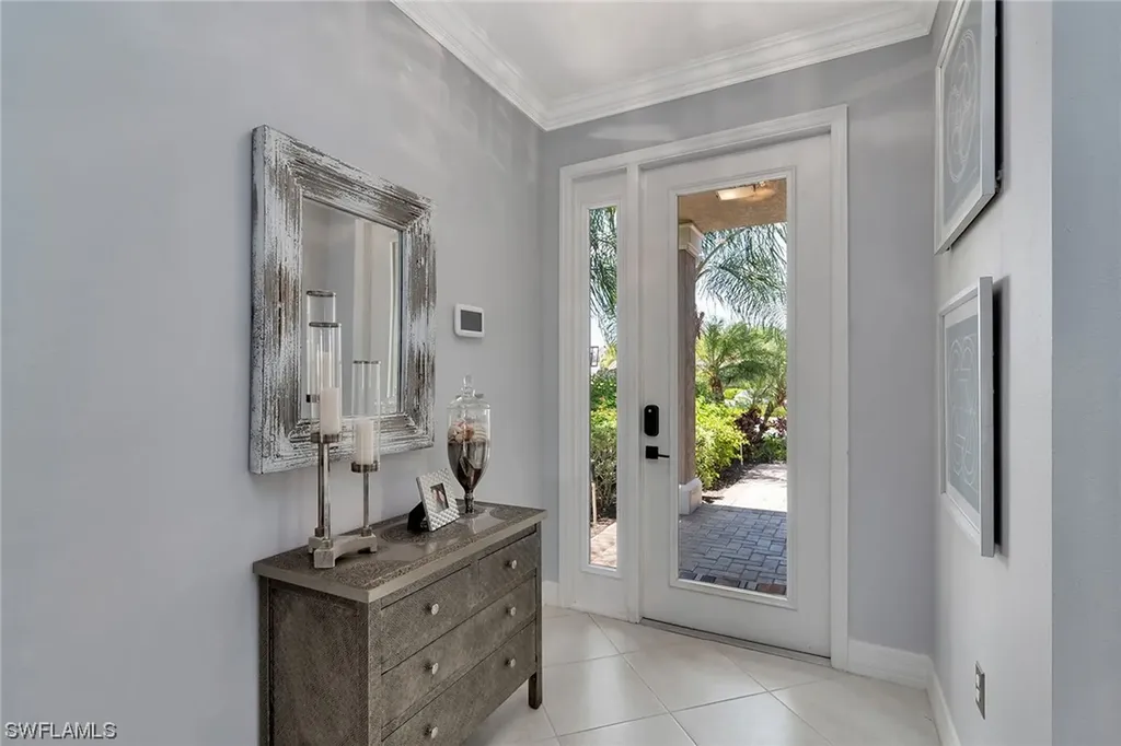 3294 Tahoe Court Naples FL 34119