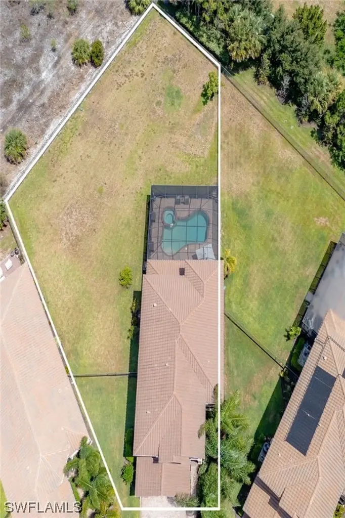 3294 Tahoe Court Naples FL 34119