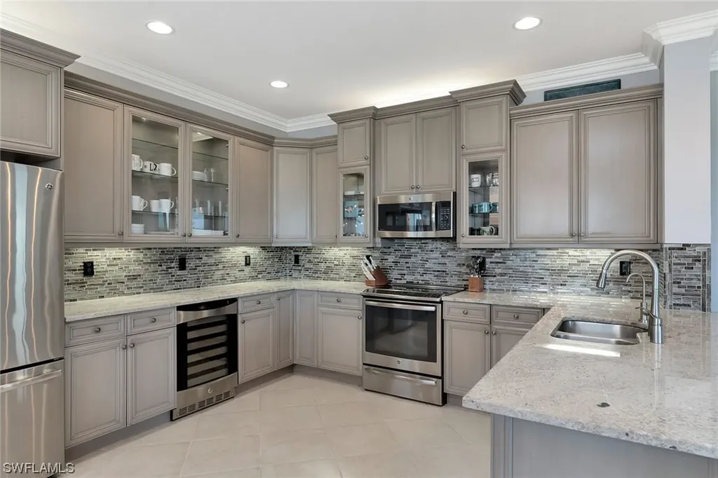 3294 Tahoe Court Naples FL 34119
