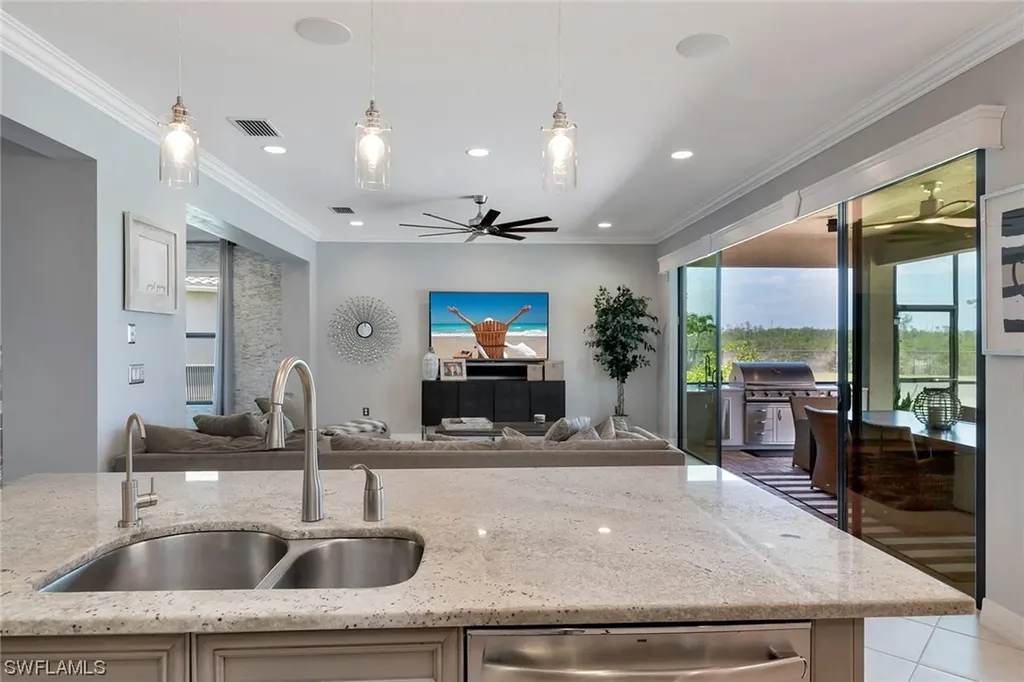 3294 Tahoe Court Naples FL 34119