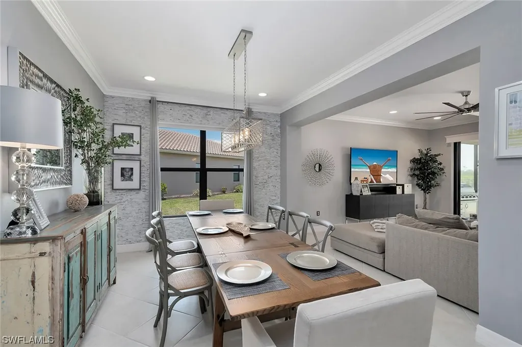 3294 Tahoe Court Naples FL 34119