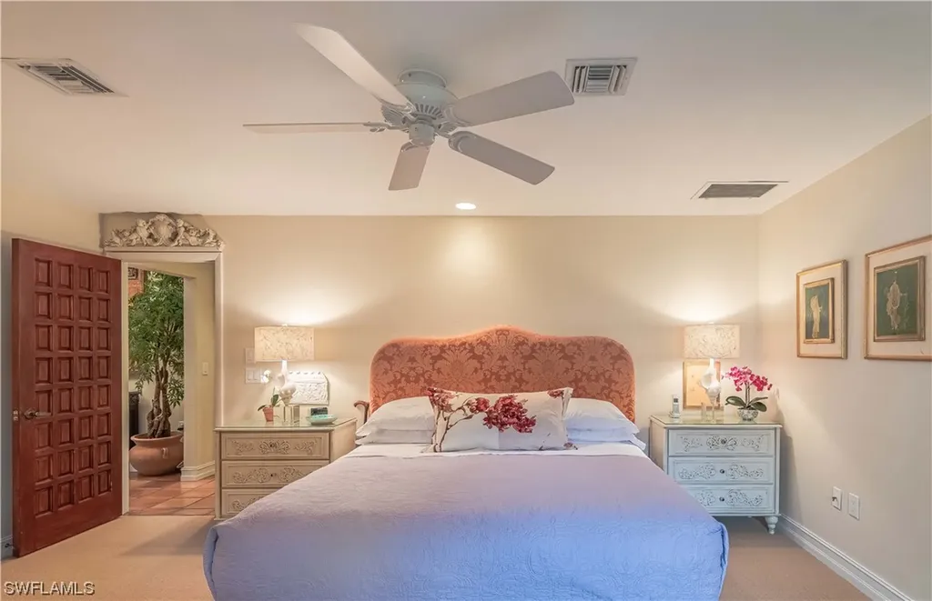 10 Las Brisas Way Naples FL 34108