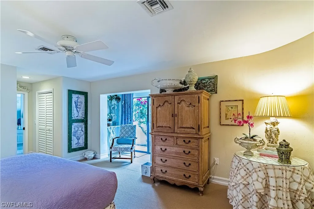10 Las Brisas Way Naples FL 34108