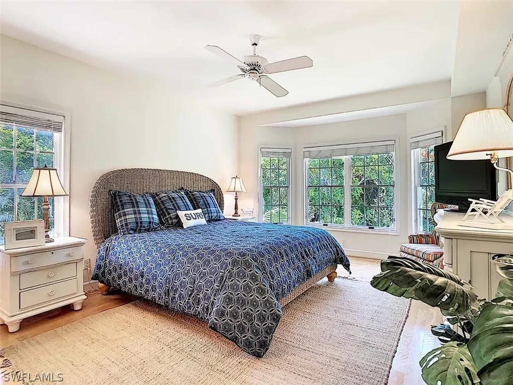 539 N Yachtsman Drive Sanibel FL 33957