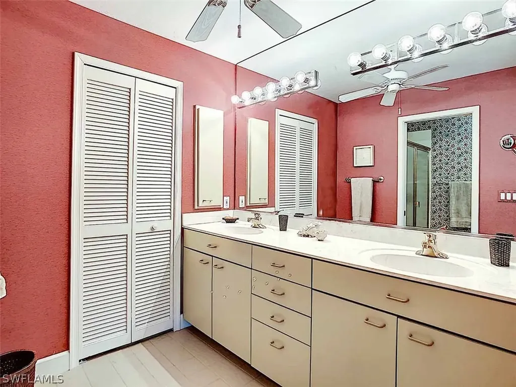 539 N Yachtsman Drive Sanibel FL 33957