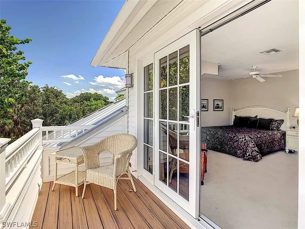 539 N Yachtsman Drive Sanibel FL 33957