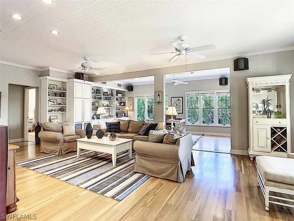 539 N Yachtsman Drive Sanibel FL 33957