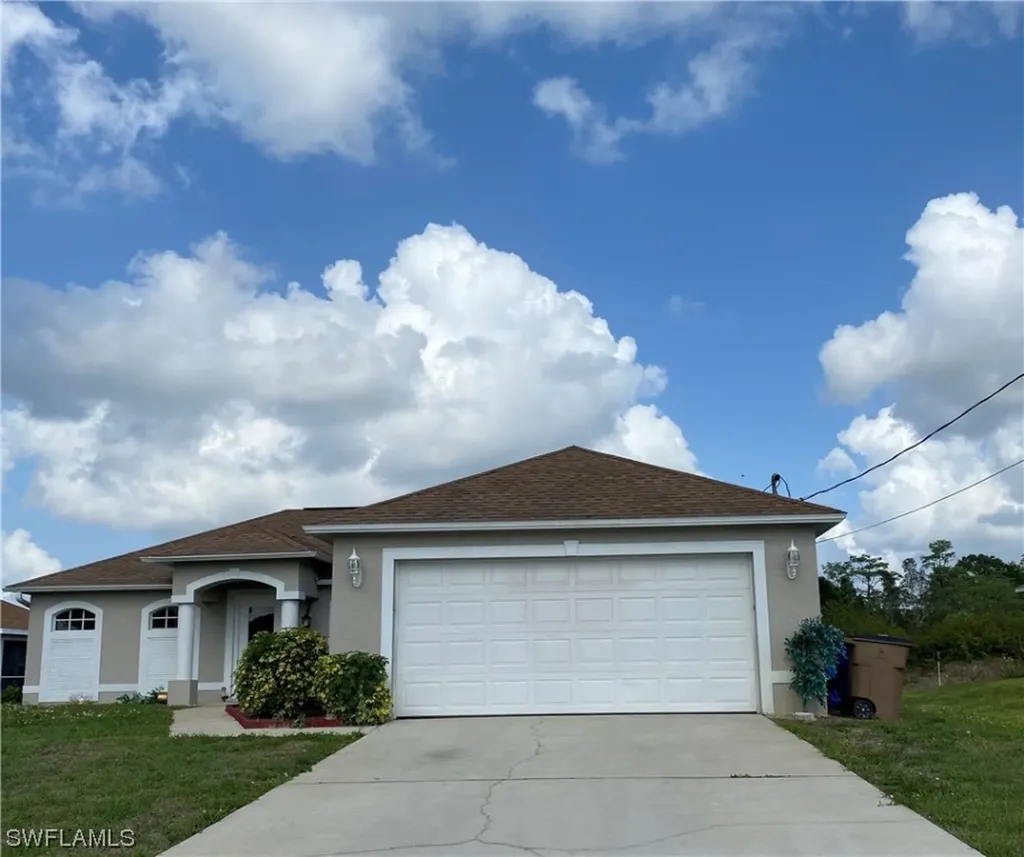 1126 Adeline Avenue Lehigh Acres FL 33971