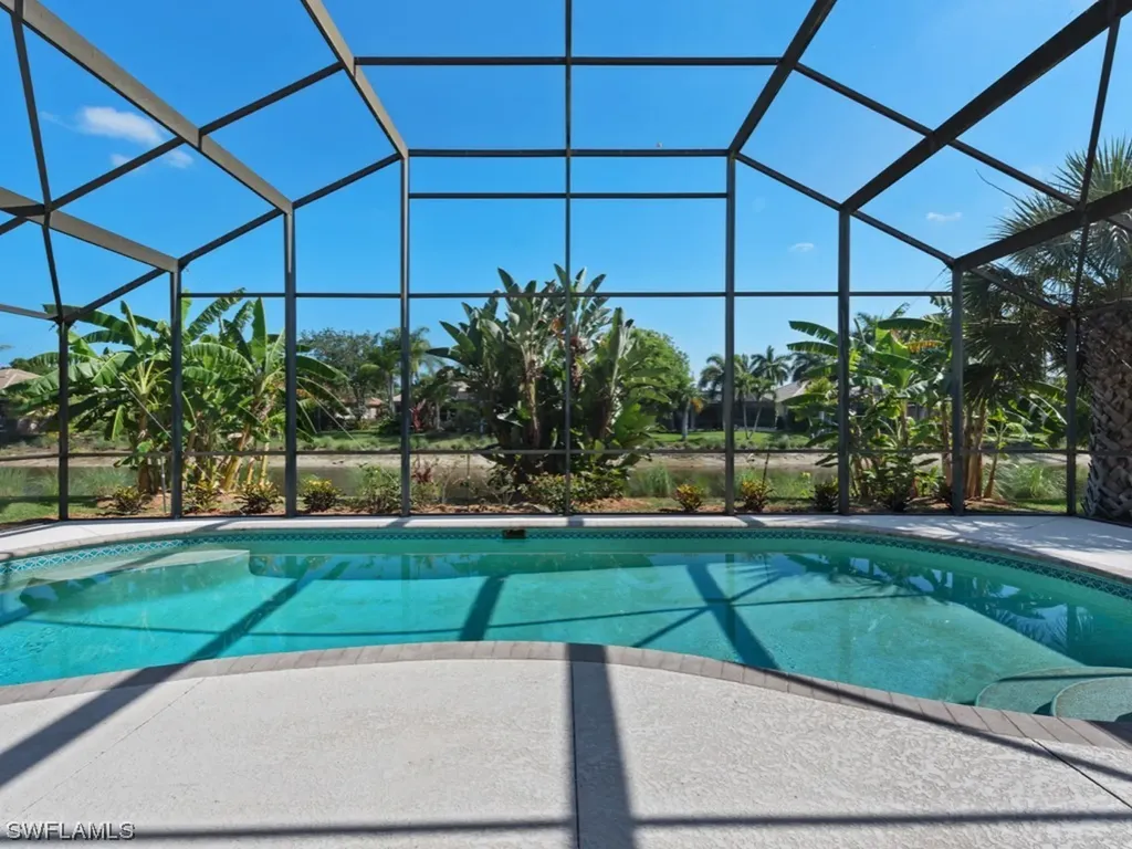 6760 Southern Oak Court Naples FL 34109