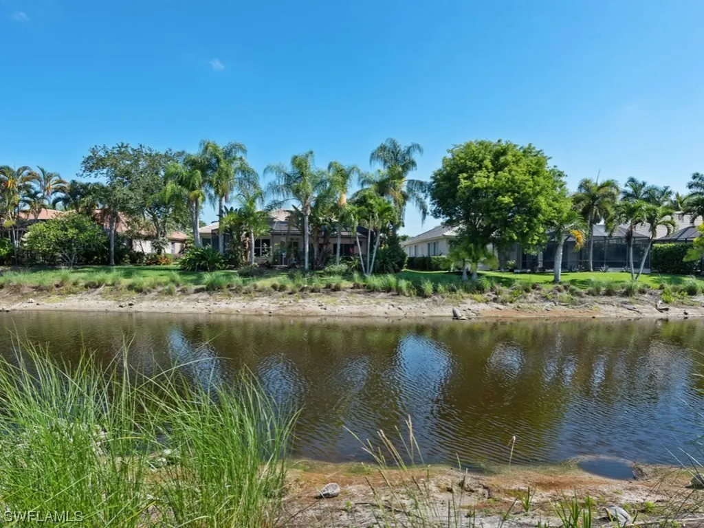 6760 Southern Oak Court Naples FL 34109