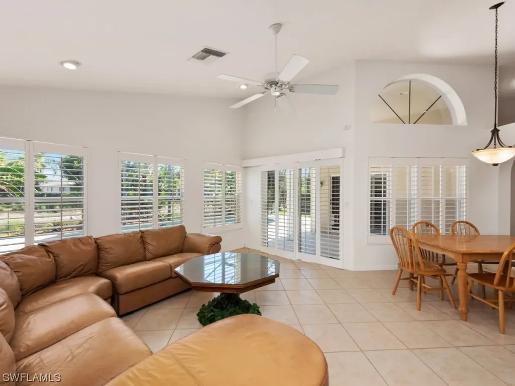 6760 Southern Oak Court Naples FL 34109