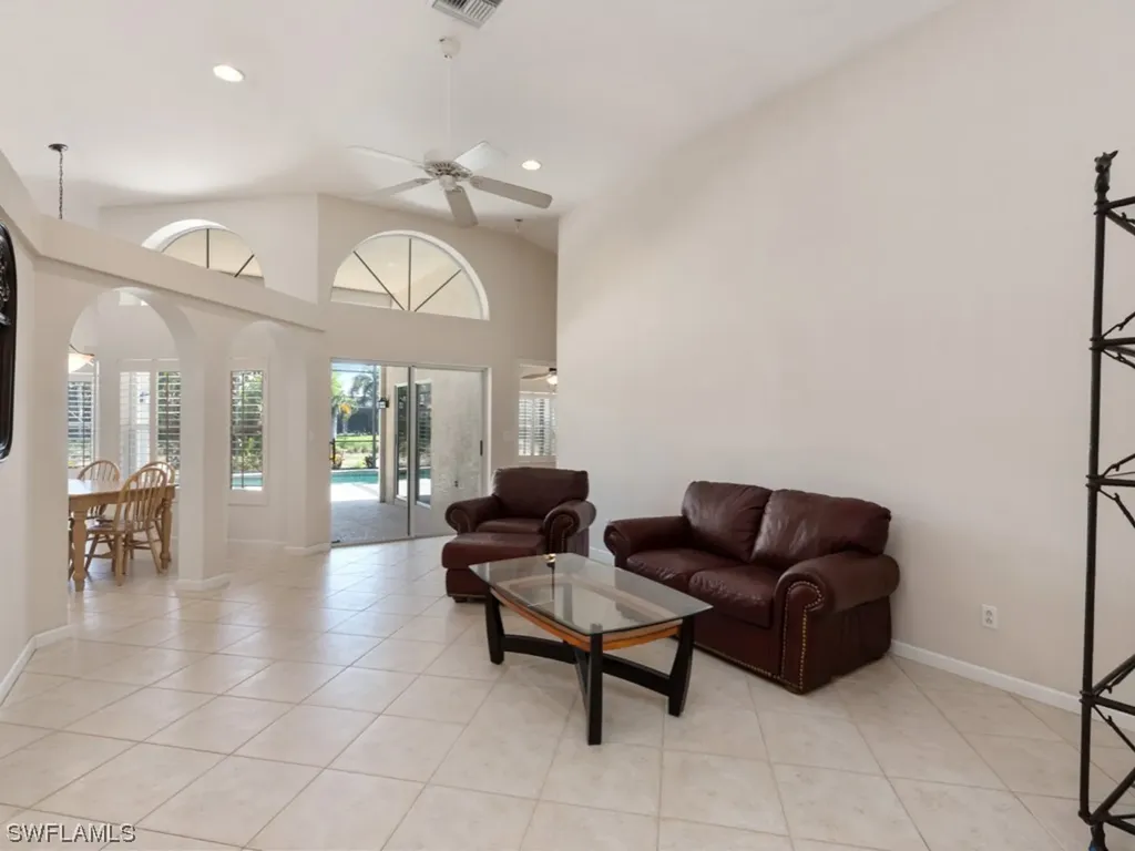 6760 Southern Oak Court Naples FL 34109