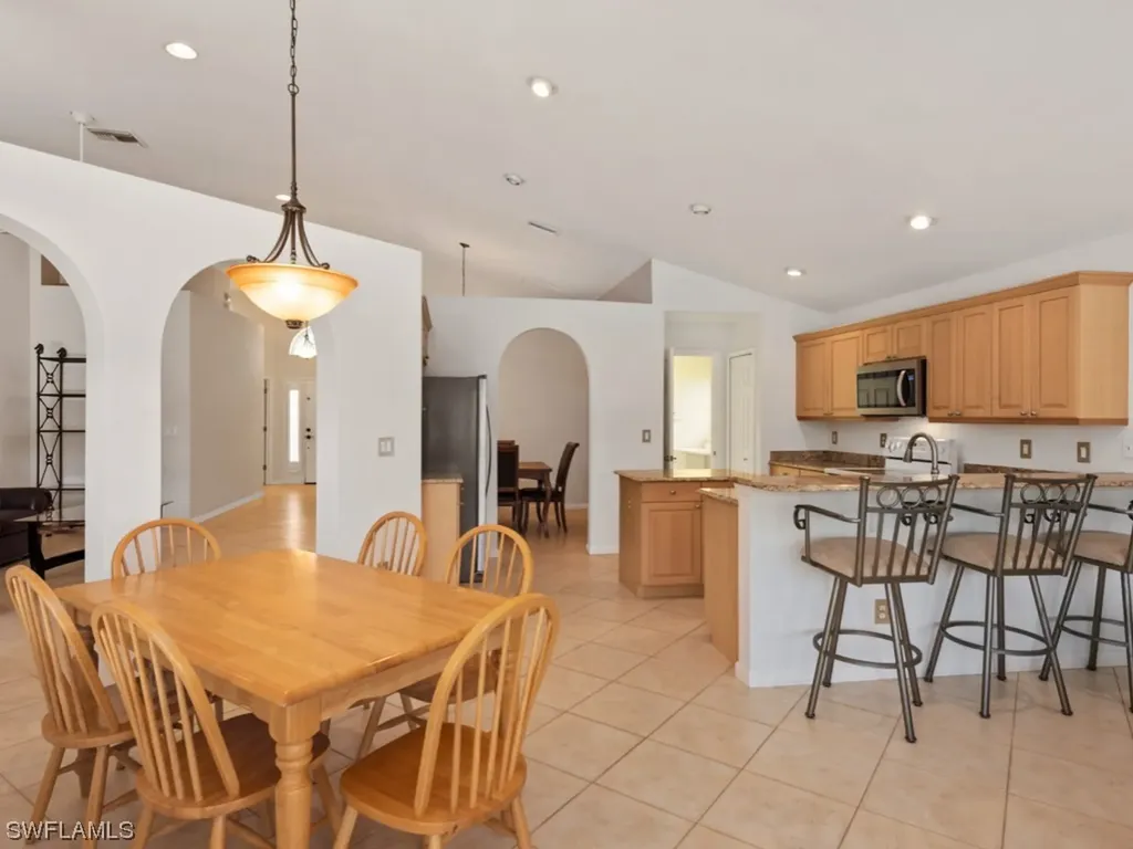 6760 Southern Oak Court Naples FL 34109