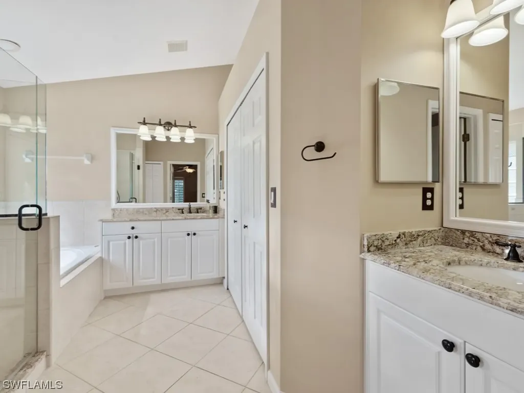 6760 Southern Oak Court Naples FL 34109