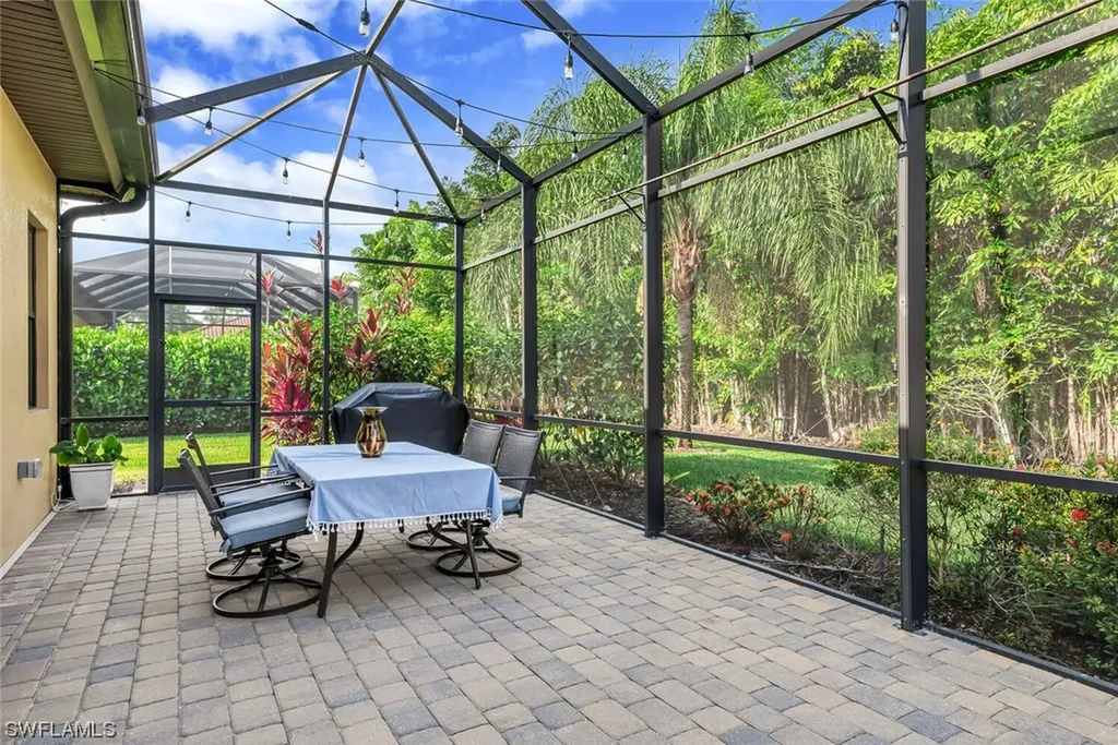 7390 Acorn Way Naples FL 34119