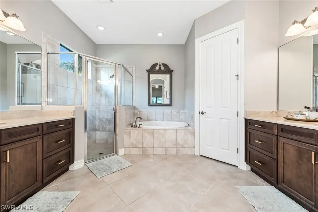 7390 Acorn Way Naples FL 34119