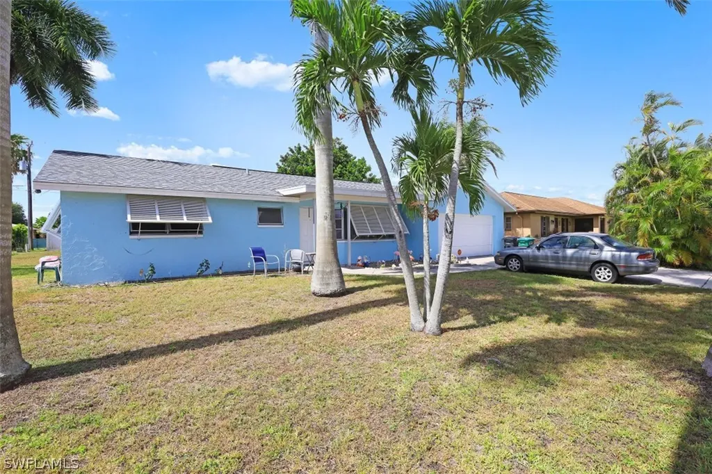 1206 SE 33rd Terrace Cape Coral FL 33904