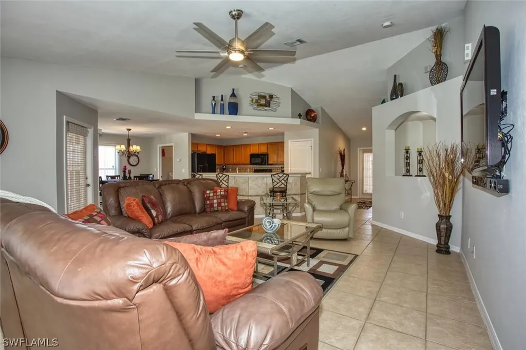 2725 NW 19th Avenue Cape Coral FL 33993