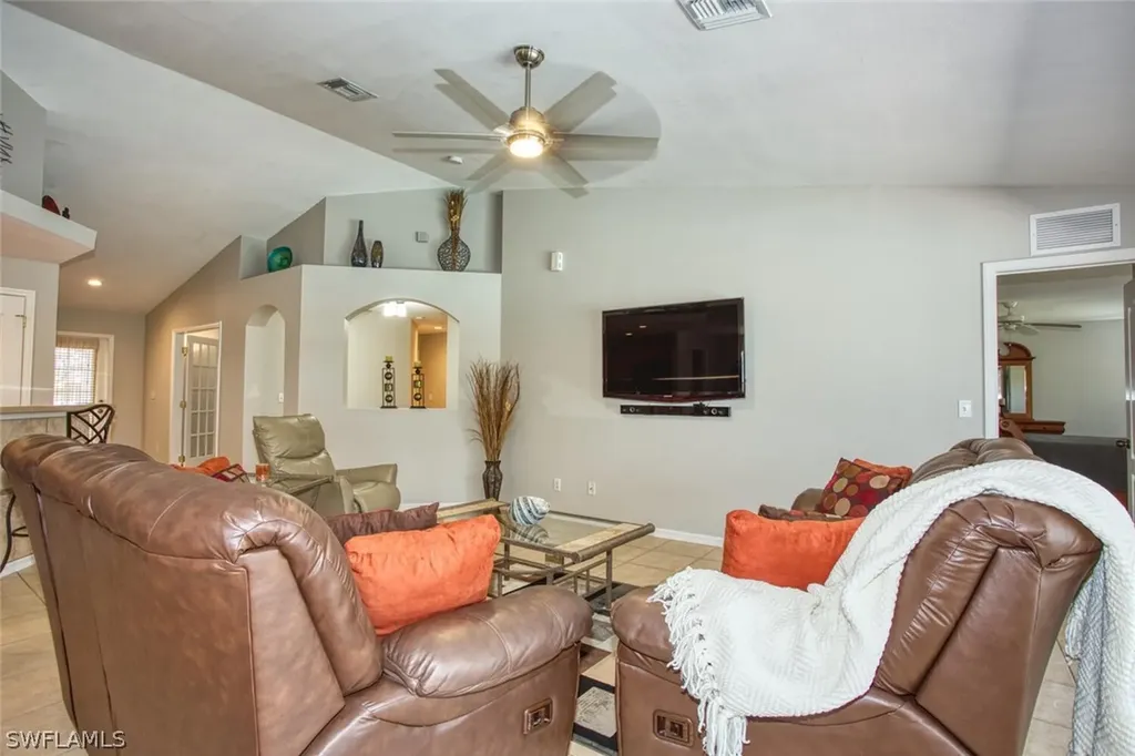 2725 NW 19th Avenue Cape Coral FL 33993
