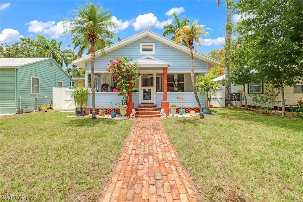 2733 Michigan Avenue Fort Myers FL 33916