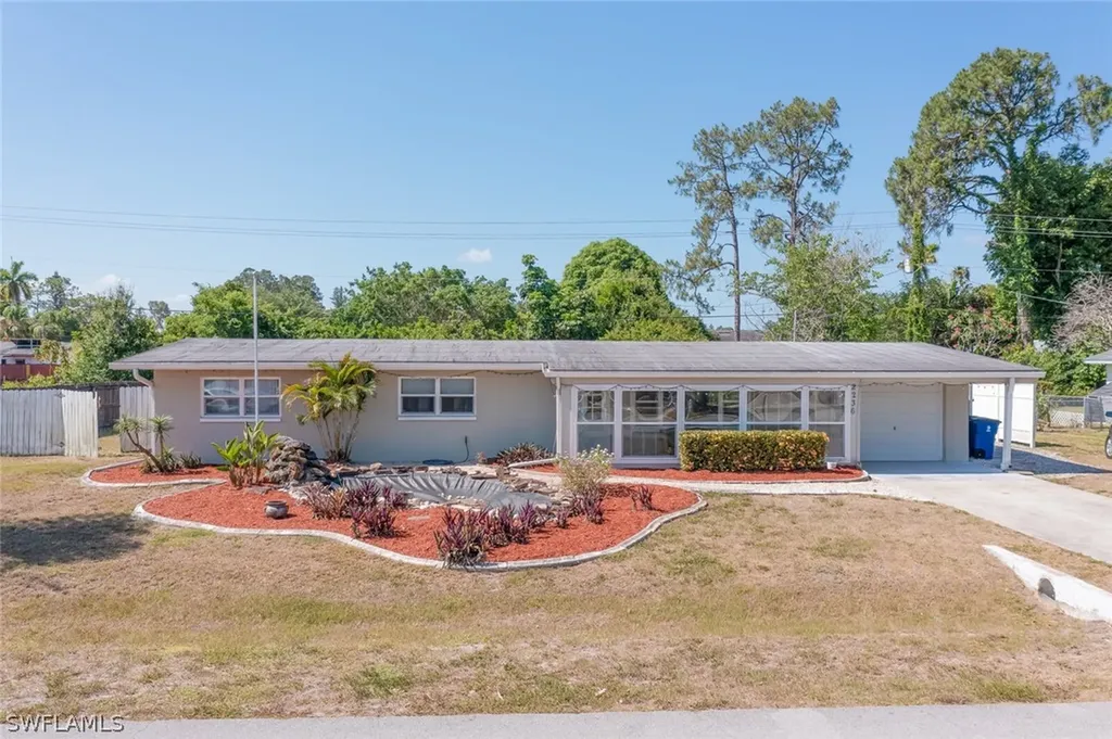 2236 Chandler Avenue Fort Myers FL 33907
