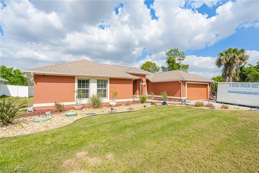 3739 NE 16th Avenue Cape Coral FL 33909