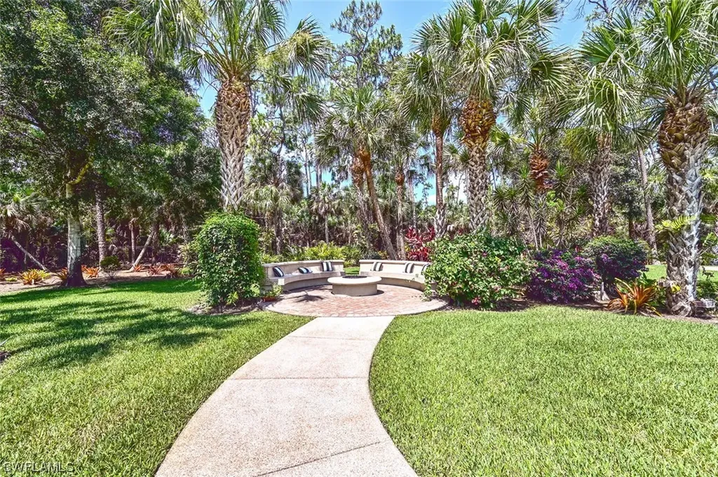 5574 Dogwood Way Naples FL 34116
