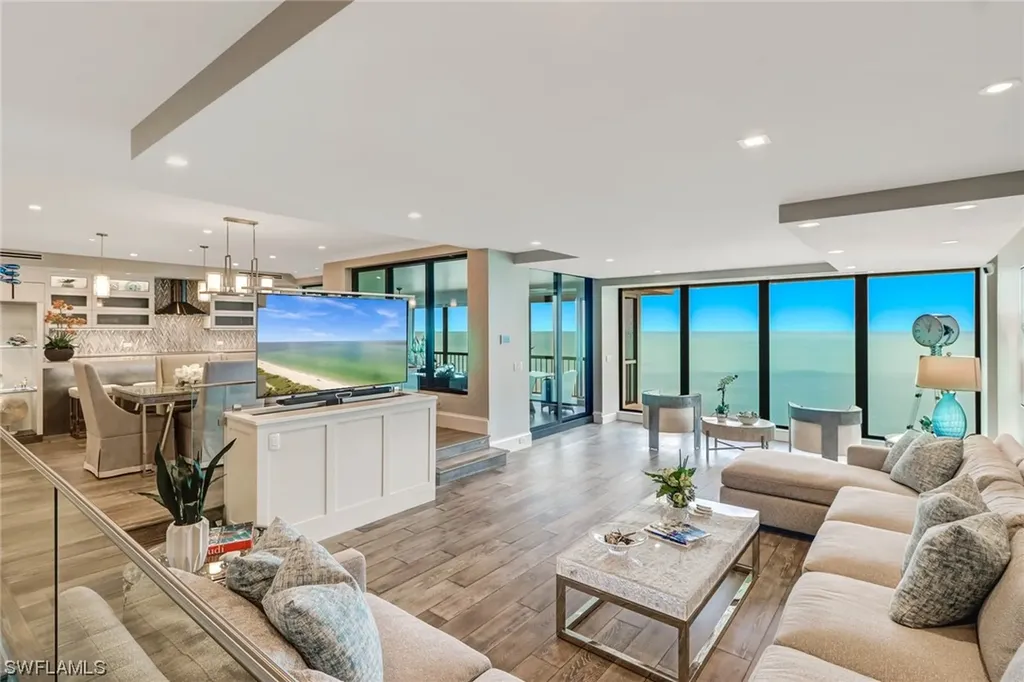 4301 Gulf Shore Boulevard N Naples FL 34103