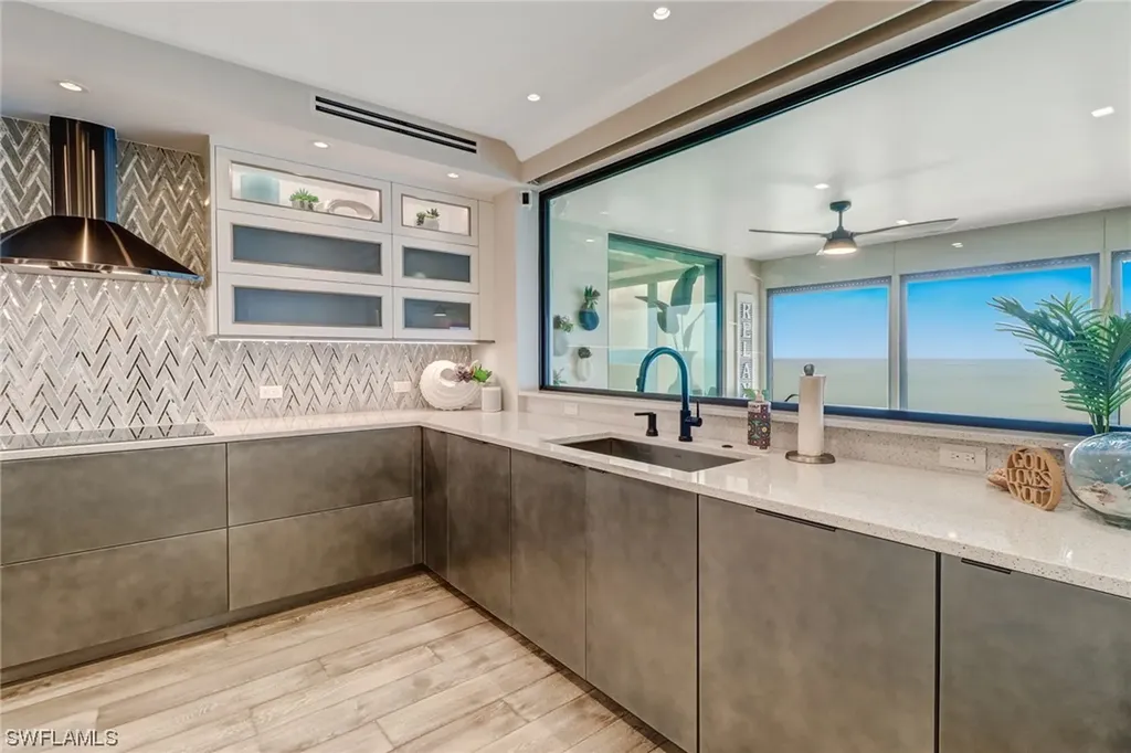 4301 Gulf Shore Boulevard N Naples FL 34103