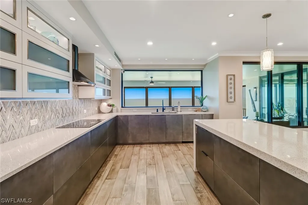 4301 Gulf Shore Boulevard N Naples FL 34103