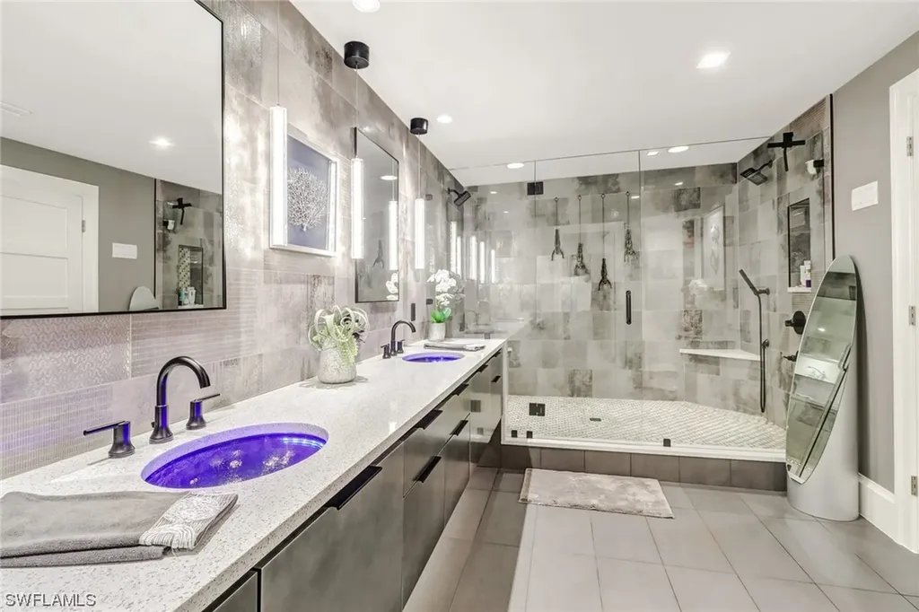 4301 Gulf Shore Boulevard N Naples FL 34103