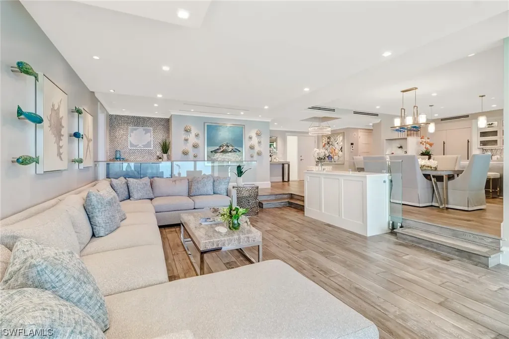 4301 Gulf Shore Boulevard N Naples FL 34103