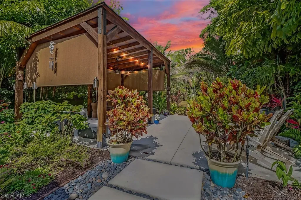 2601 68th Street SW Naples FL 34105