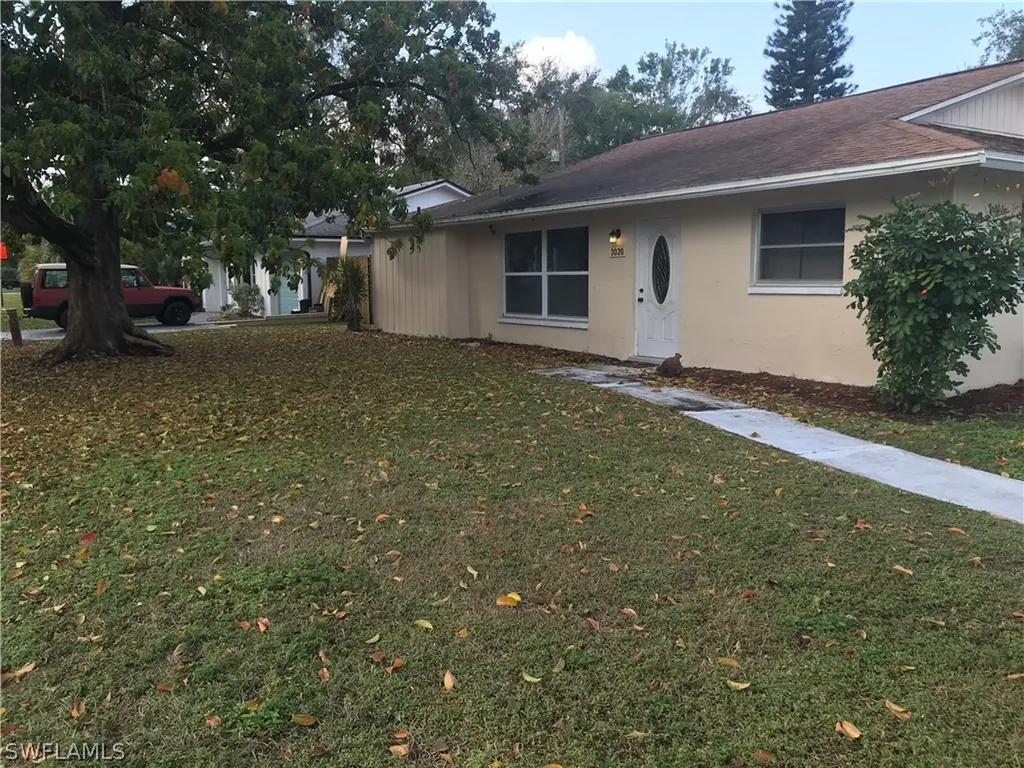 3020 Sunset Road Fort Myers FL 33901