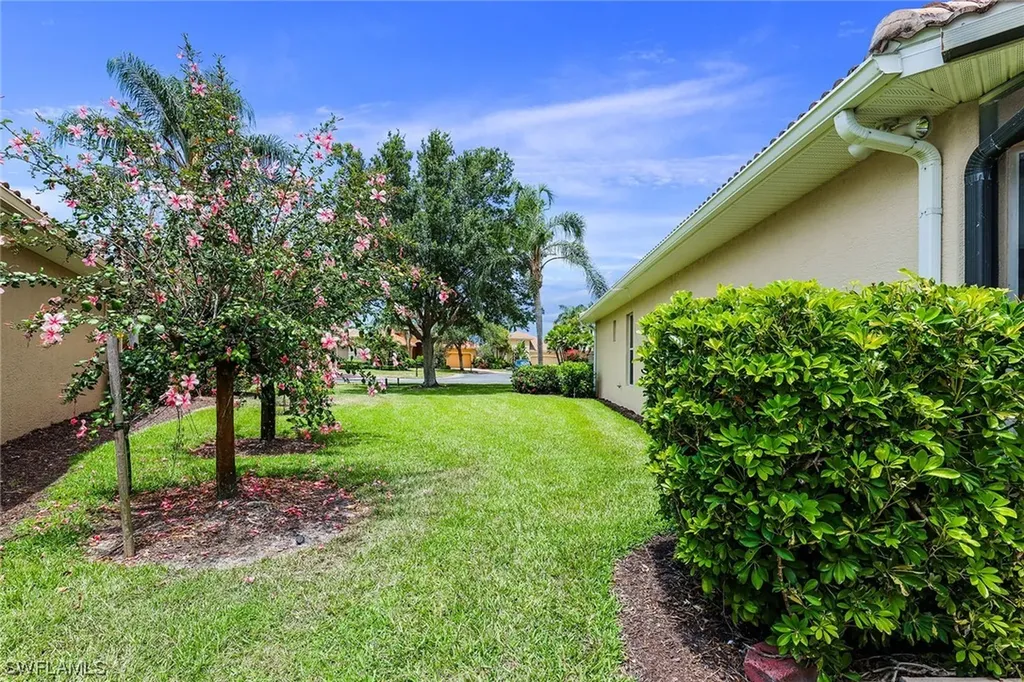6824 Bent Grass Drive Naples FL 34113