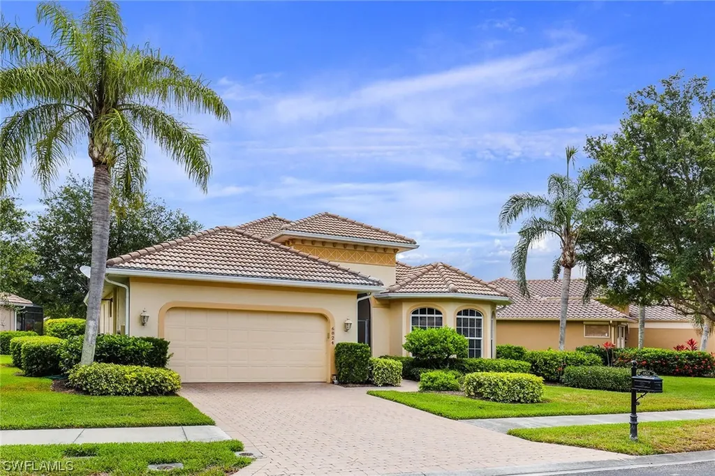 6824 Bent Grass Drive Naples FL 34113