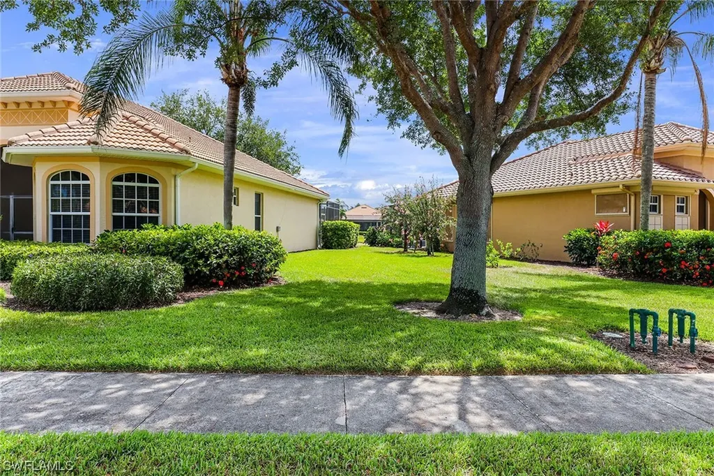 6824 Bent Grass Drive Naples FL 34113