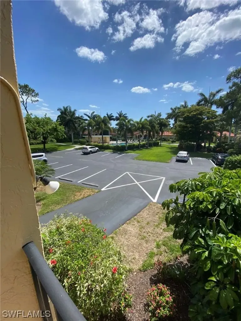 1085 Forest Lakes Drive Naples FL 34105