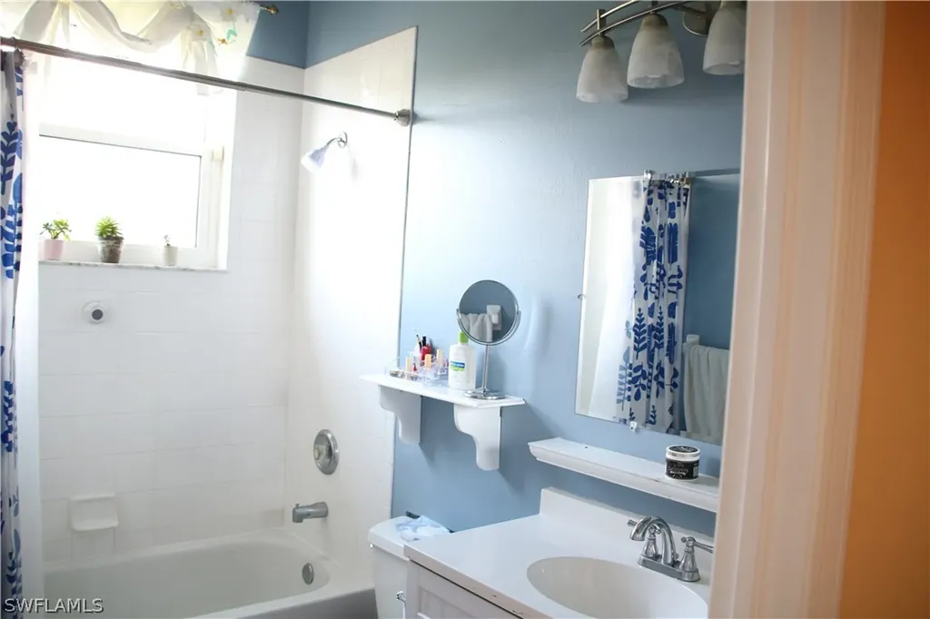 1020 Port Orange Court Naples FL 34120