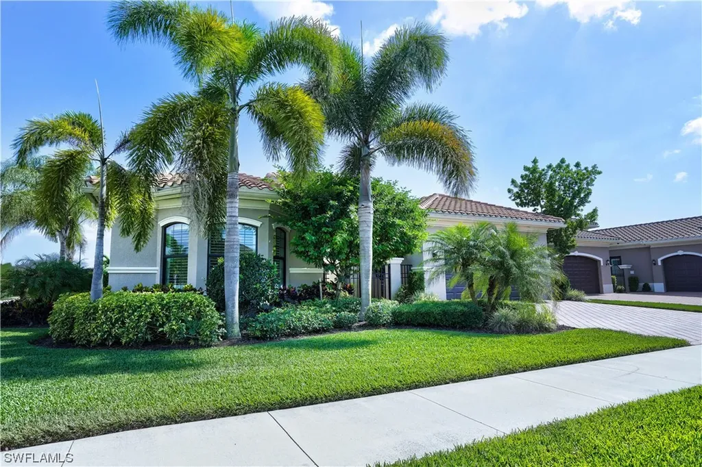 2899 Cinnamon Bay Circle Naples FL 34119