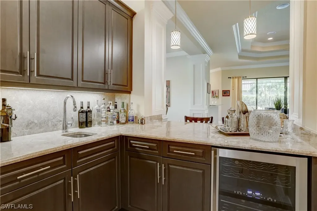 2899 Cinnamon Bay Circle Naples FL 34119